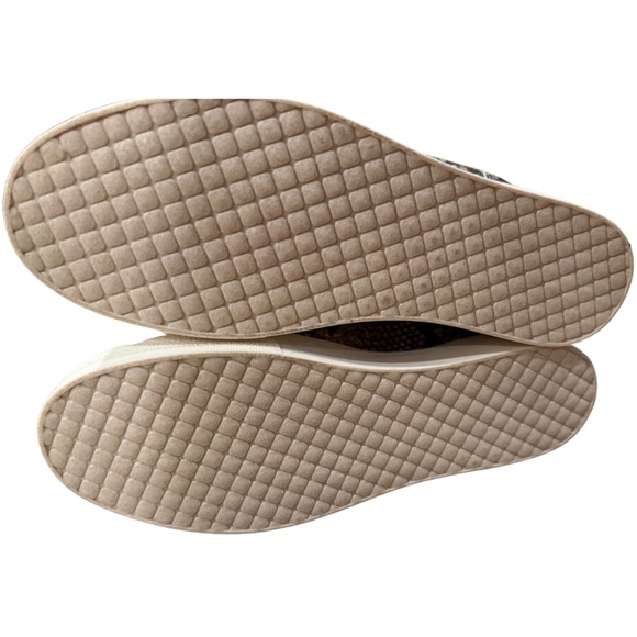 Steve Madden Woman Wedge Sneaker Bootie Snake Skin, size 7.5, Zippers - worn 2x - Picture 7 of 7